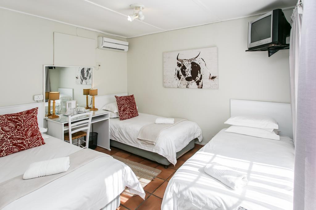 Wagon Wheel Country Lodge Beaufort West Exterior foto