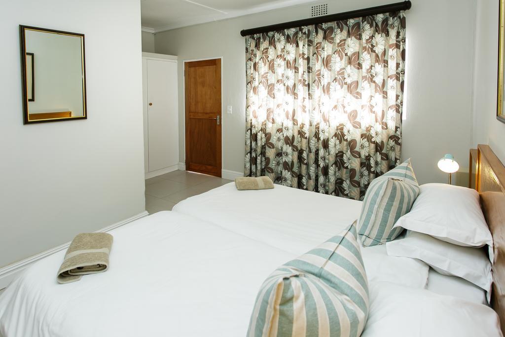 Wagon Wheel Country Lodge Beaufort West Exterior foto